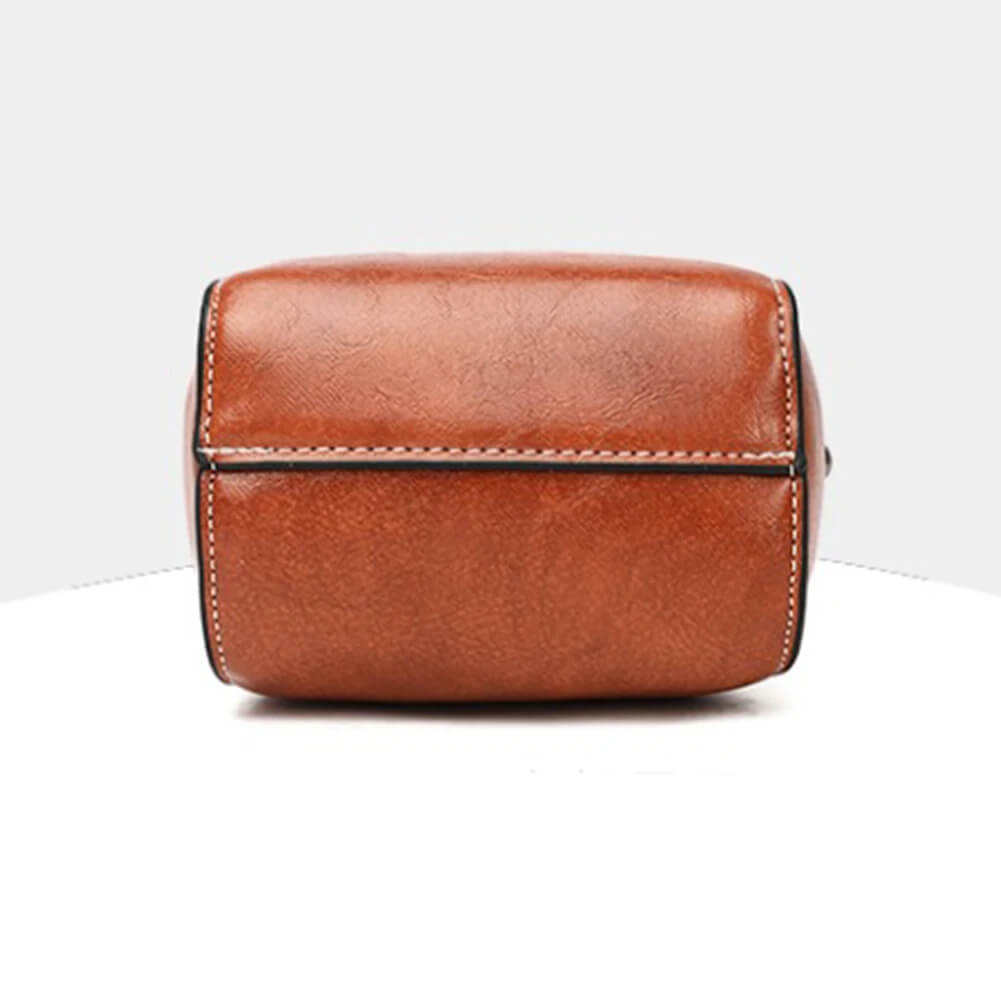 Retro Crossbody Läderväska för Kvinnor - Justerbar Axelrem, Lättförvarad och Stilren